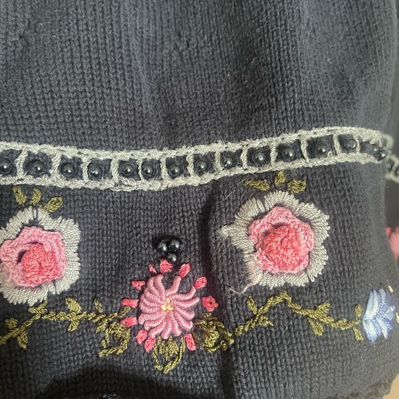 Vintage northern traditions cardigan embroidery florals beaded Grannycore M - Picture 4 of 6